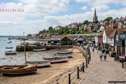 UK Leigh on Sea waterfront with traditional seaside cottages,